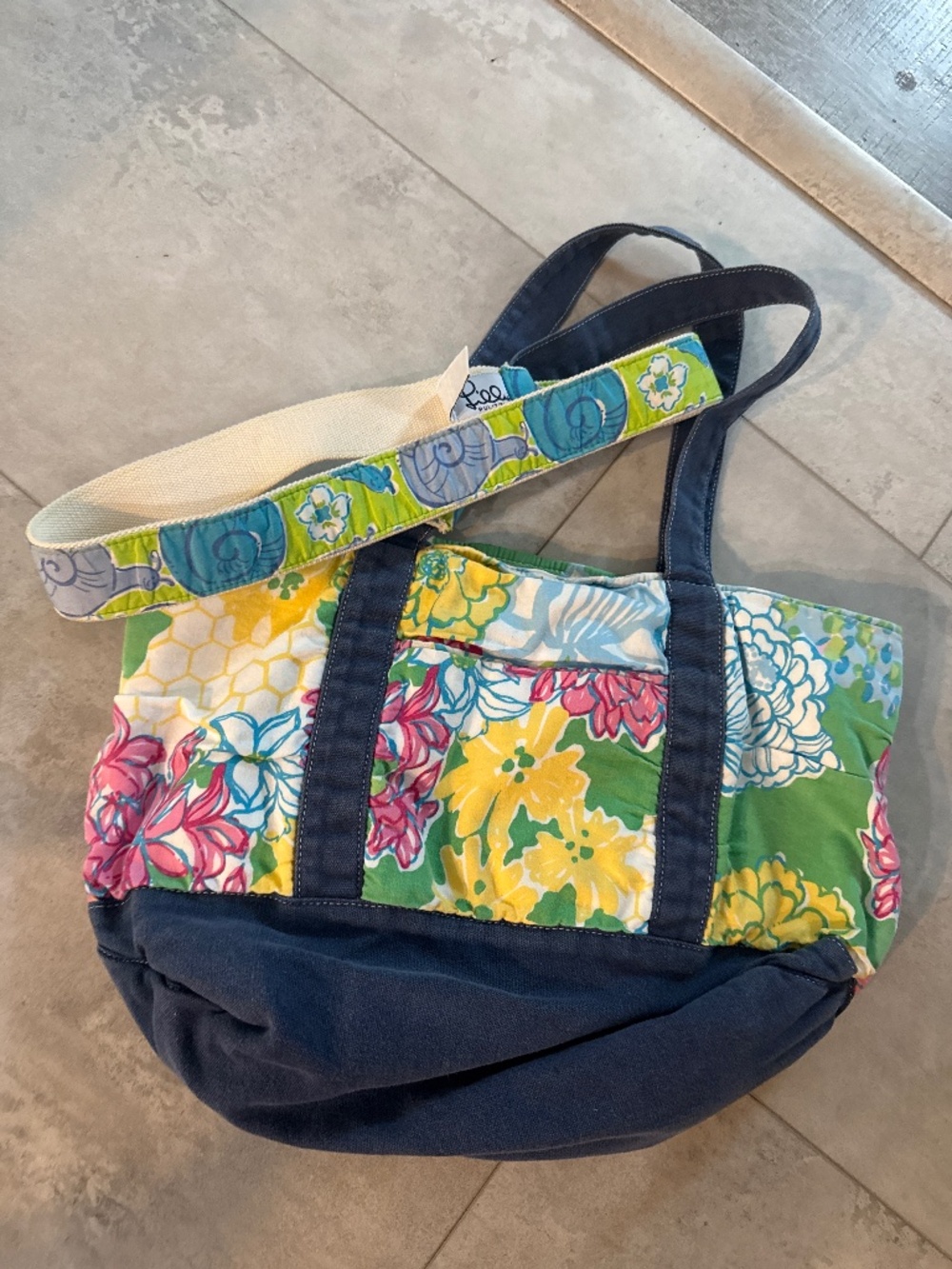 Lily Pulitzer tote and belt